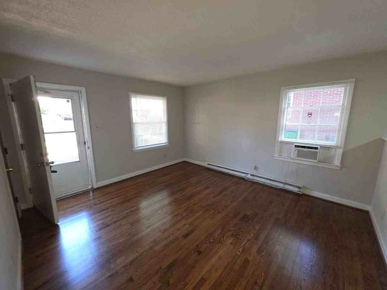 2921 Coronet Way - Photo 2 of 12