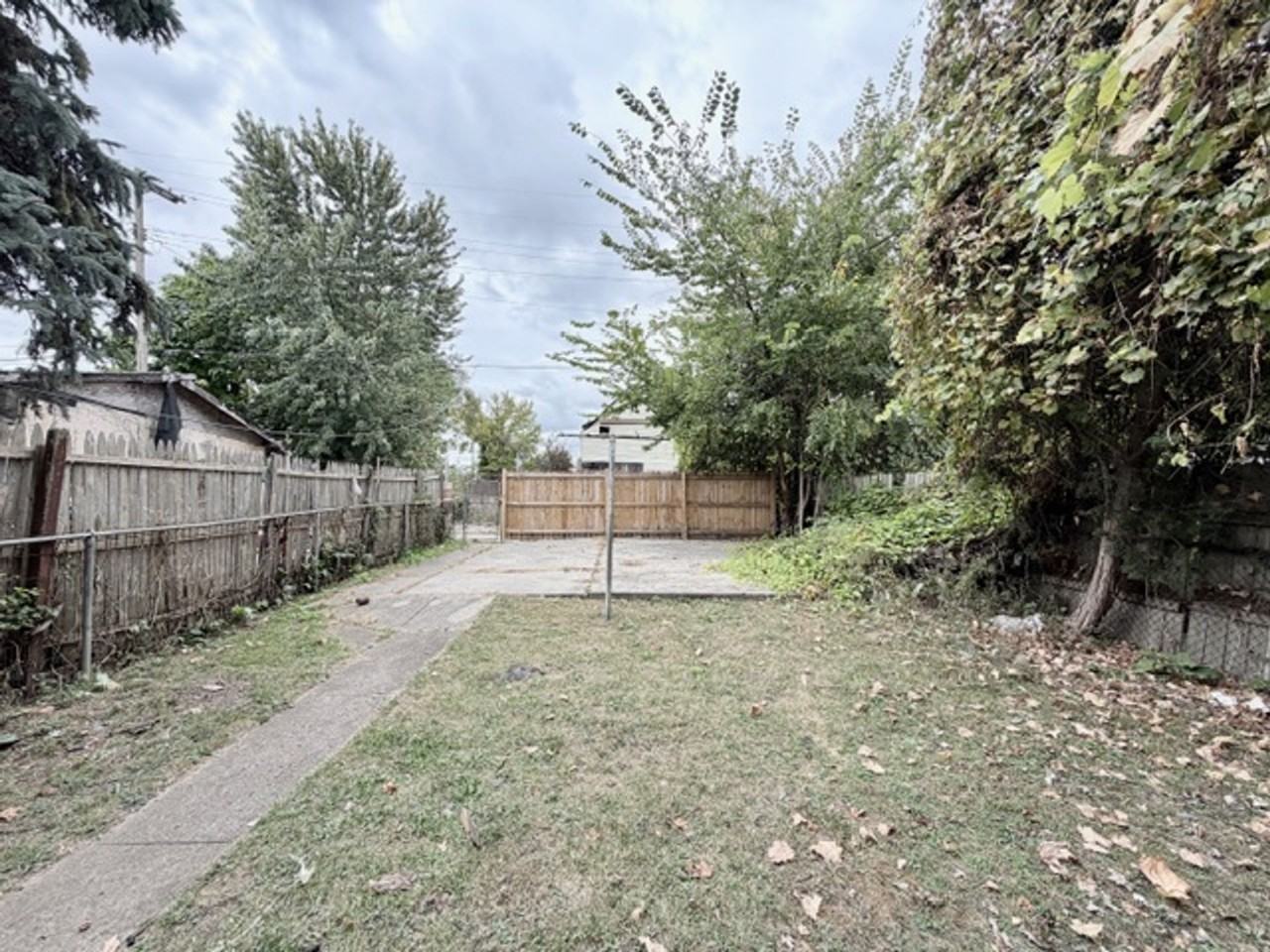 4107 N Campbell - Photo 2 of 31