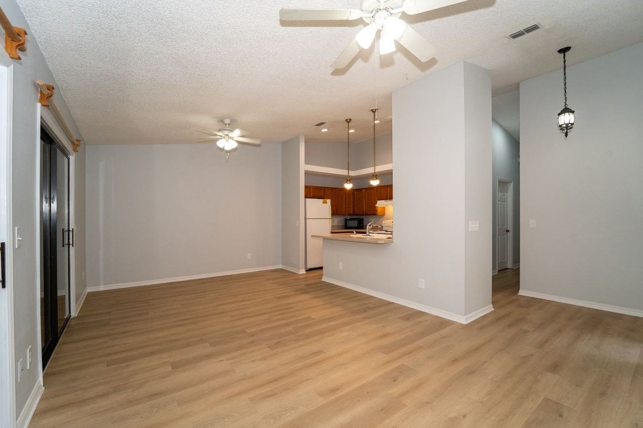 14 Santiago Ct - Photo 3 of 50