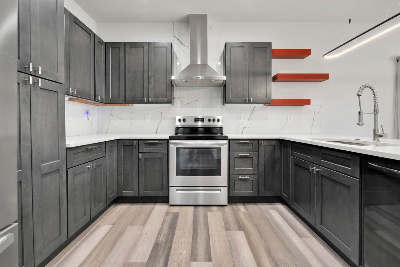 121 Alabama Street - Photo 6 of 24