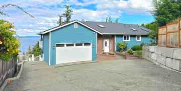 featured image of 1002 8th St