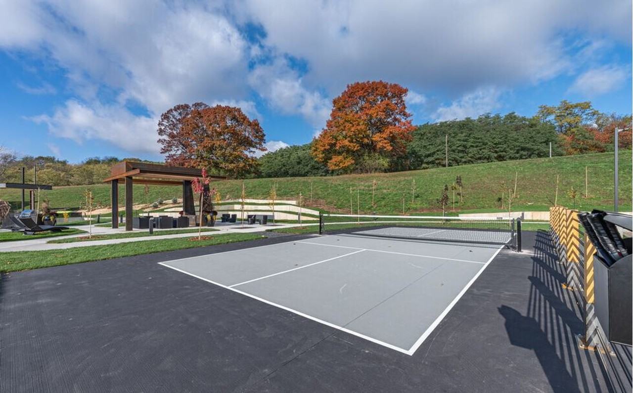 Galloway Flats |  Luxury Living with all the amenities! $500 Deposit! - Photo 3 of 20