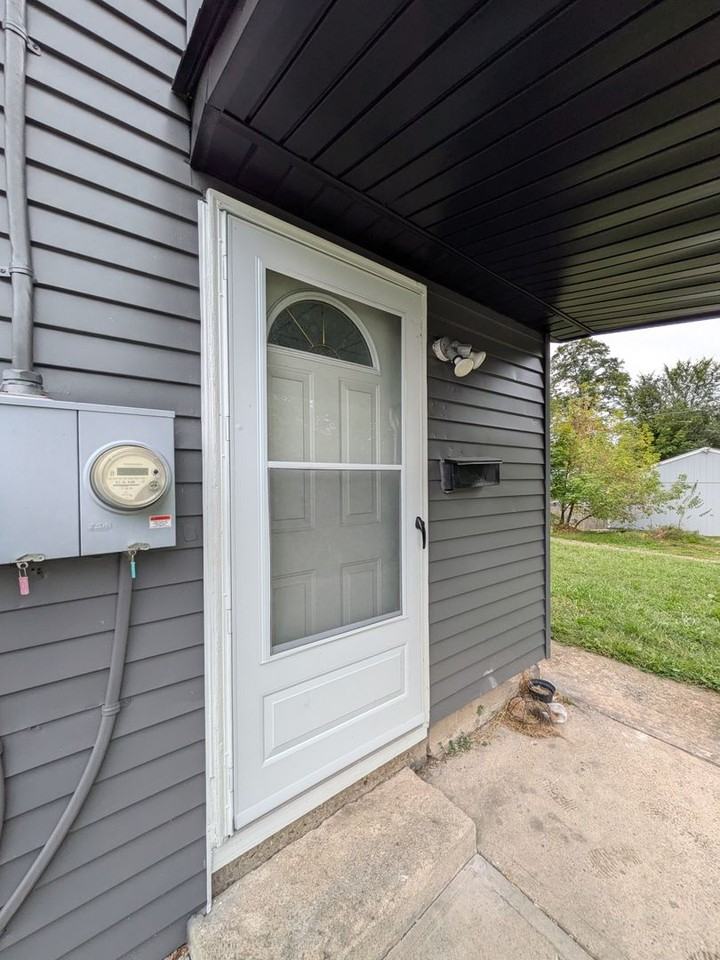 315 12th St - Photo 5 of 26