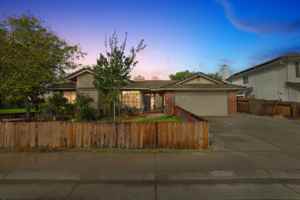 featured image of 680 Canyon Creek Way