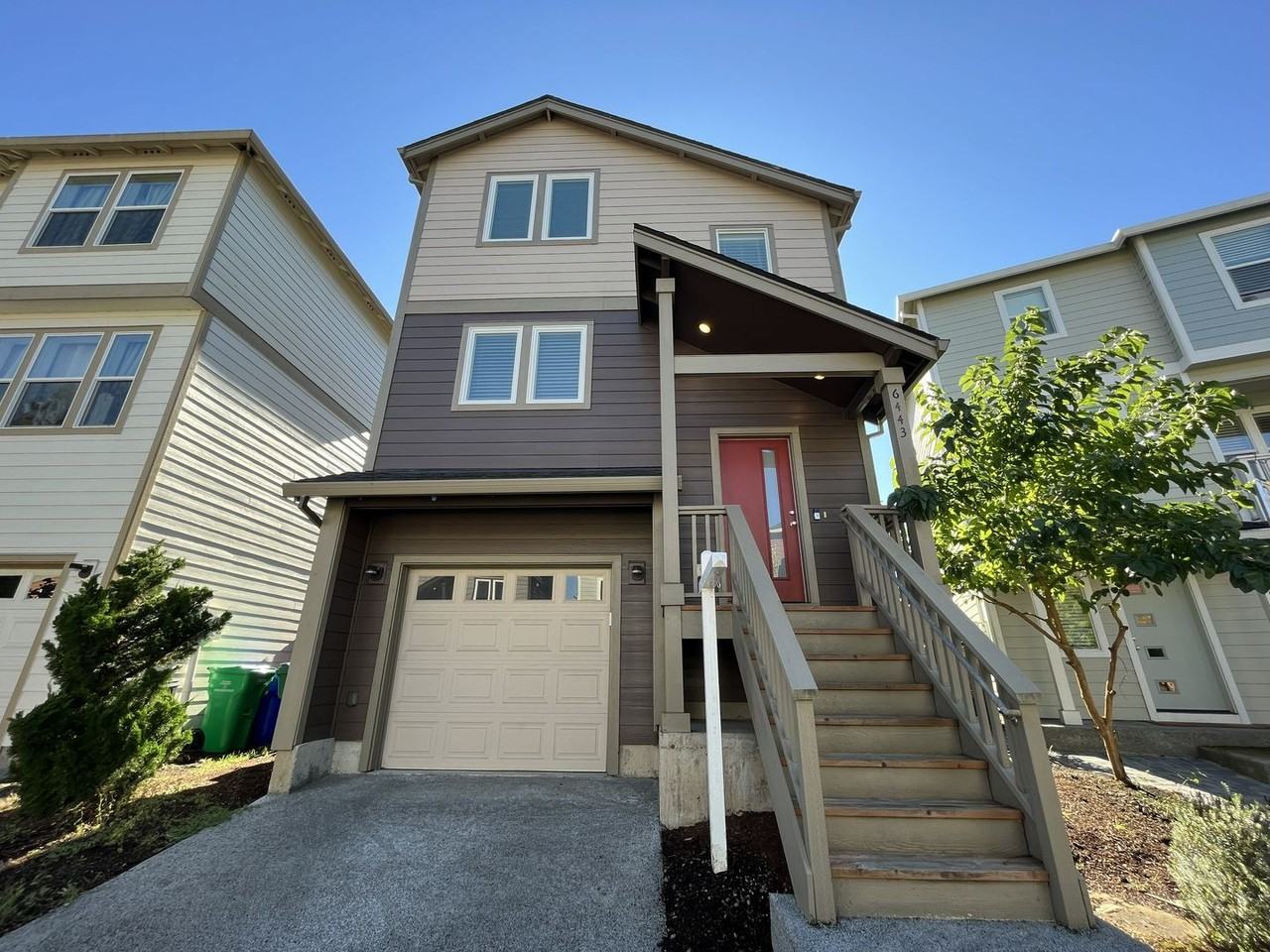 6443 Southeast 134th Avenue - Photo 2 of 36