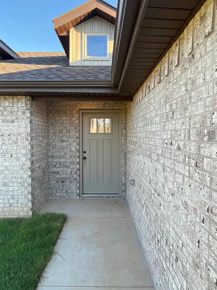 2441 Timber Oak St - Photo 2 of 16