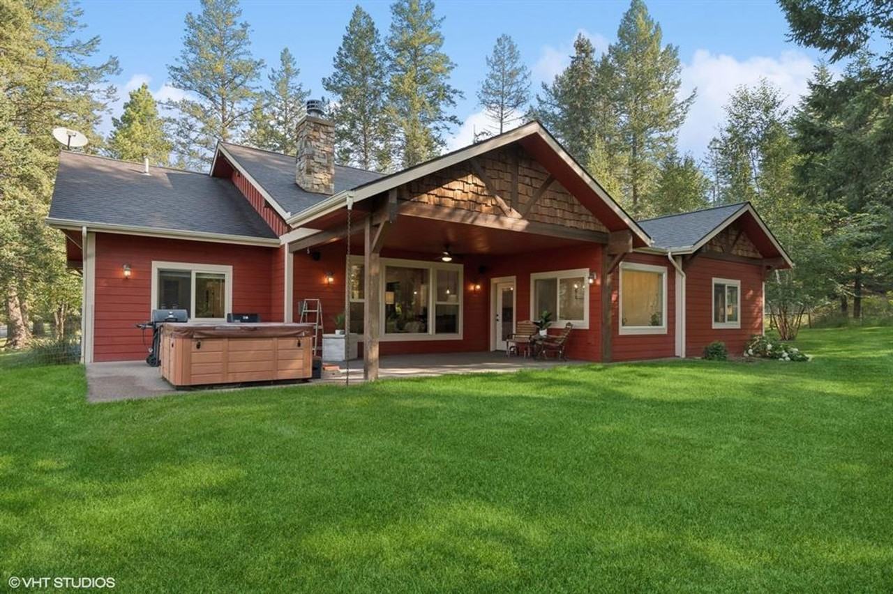 216 Tavern Ln - Photo 2 of 50