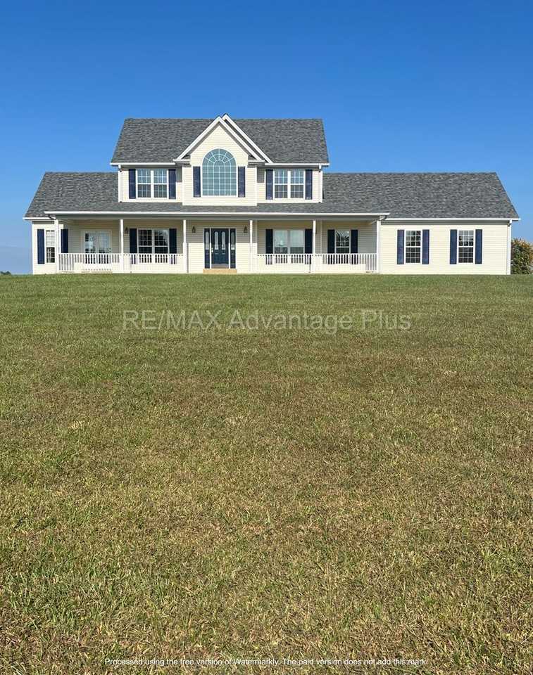 237 Brock Rd - Photo 2 of 26