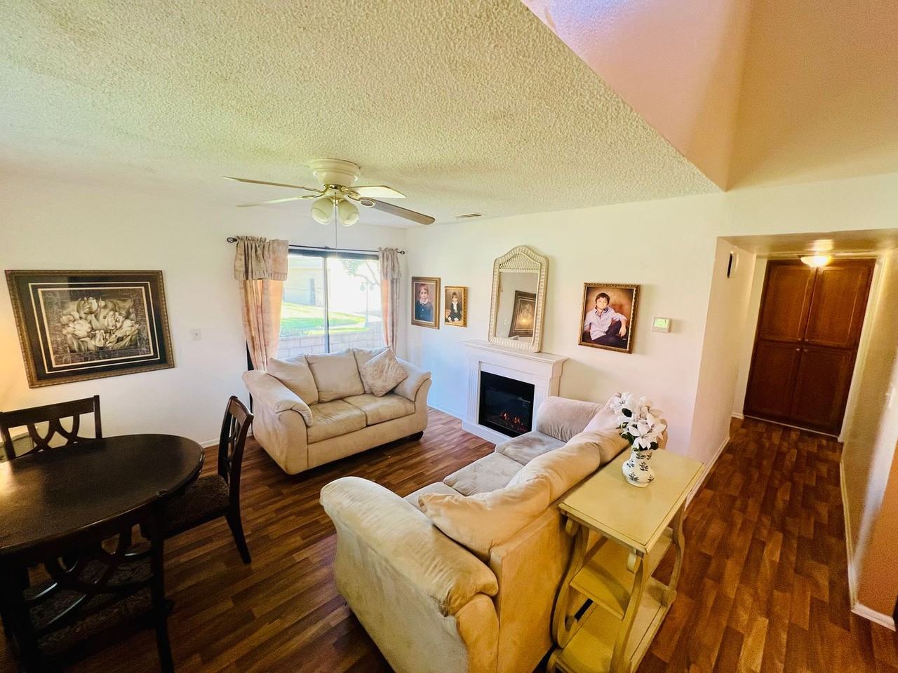 19256 Cottonwood Drive - Photo 3 of 35