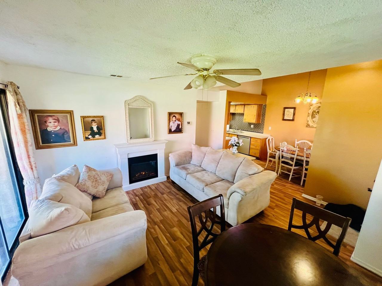 19256 Cottonwood Drive - Photo 5 of 35