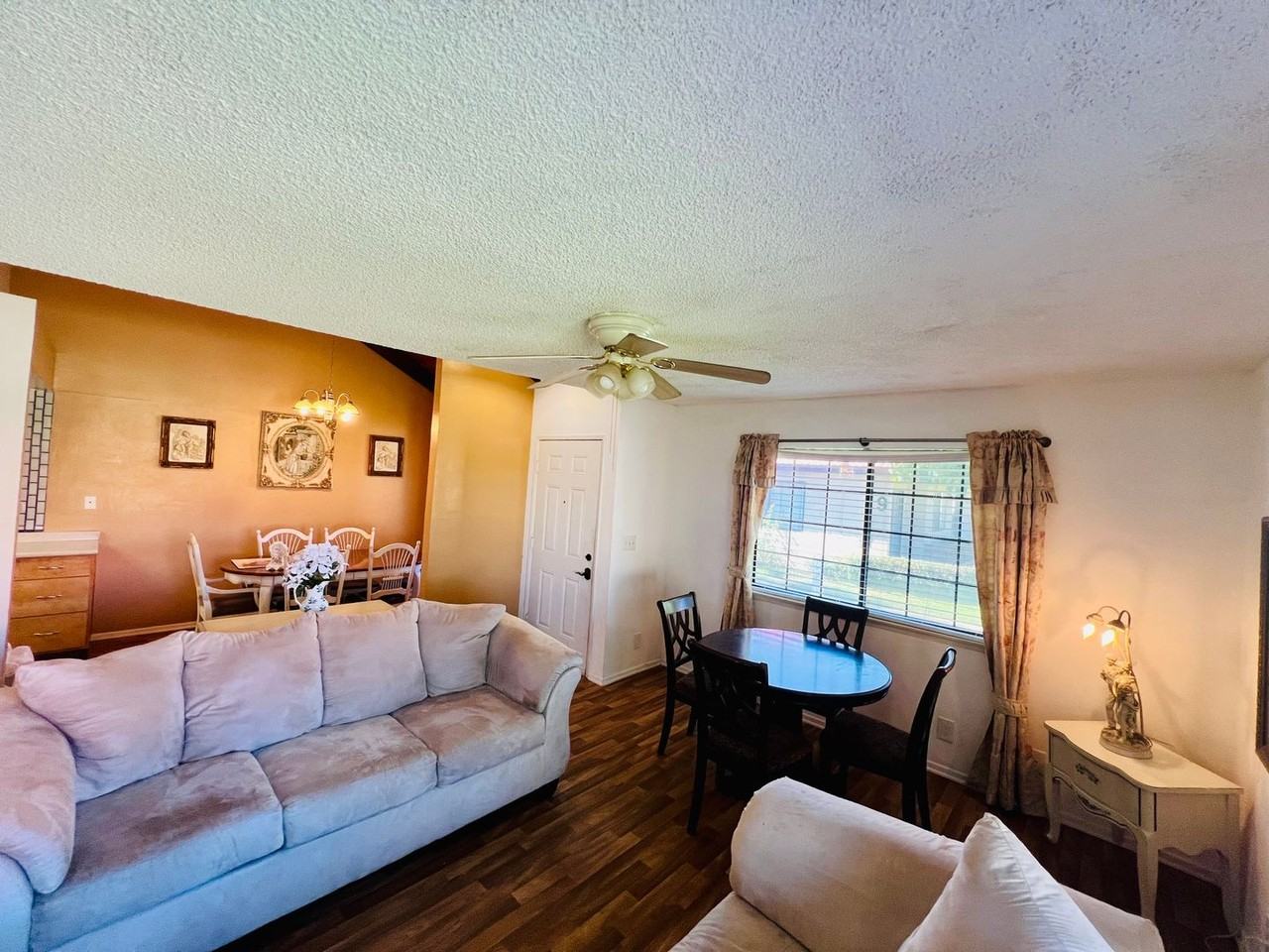 19256 Cottonwood Drive - Photo 6 of 35