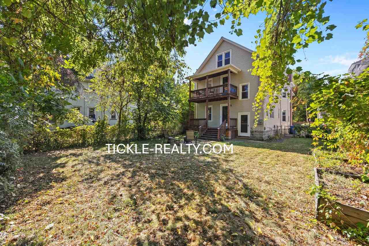 15-17 Roosevelt St - Photo 5 of 50