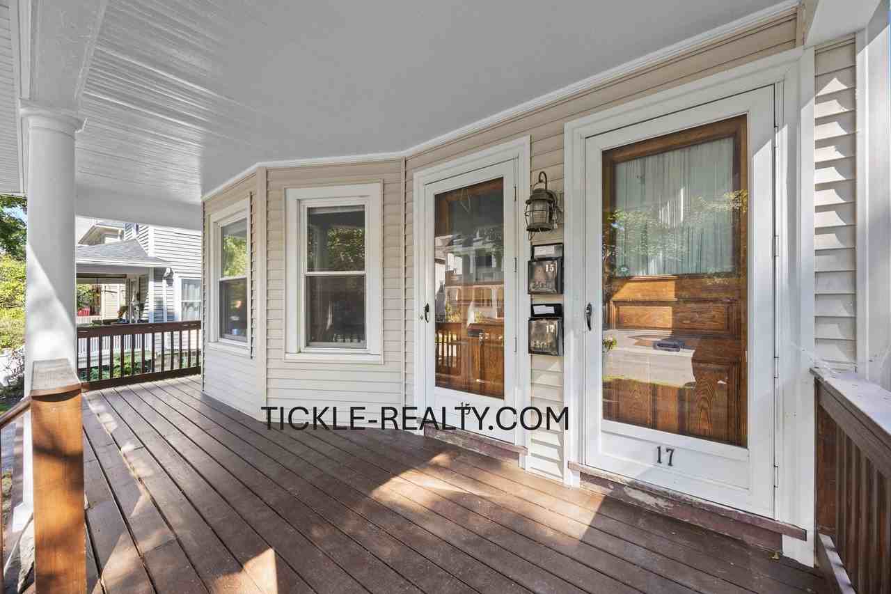 15-17 Roosevelt St - Photo 7 of 50