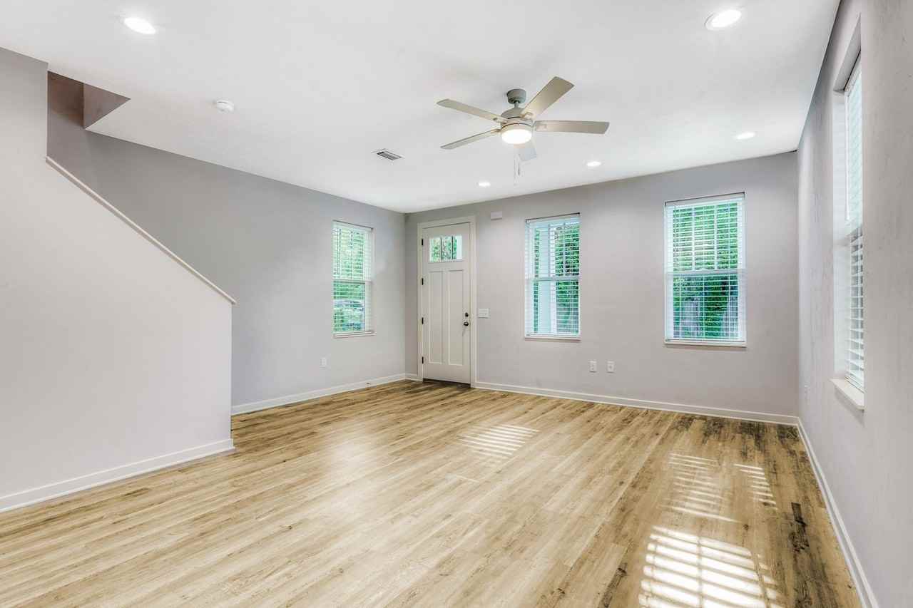1233 Nw 4th Pl - Photo 6 of 29