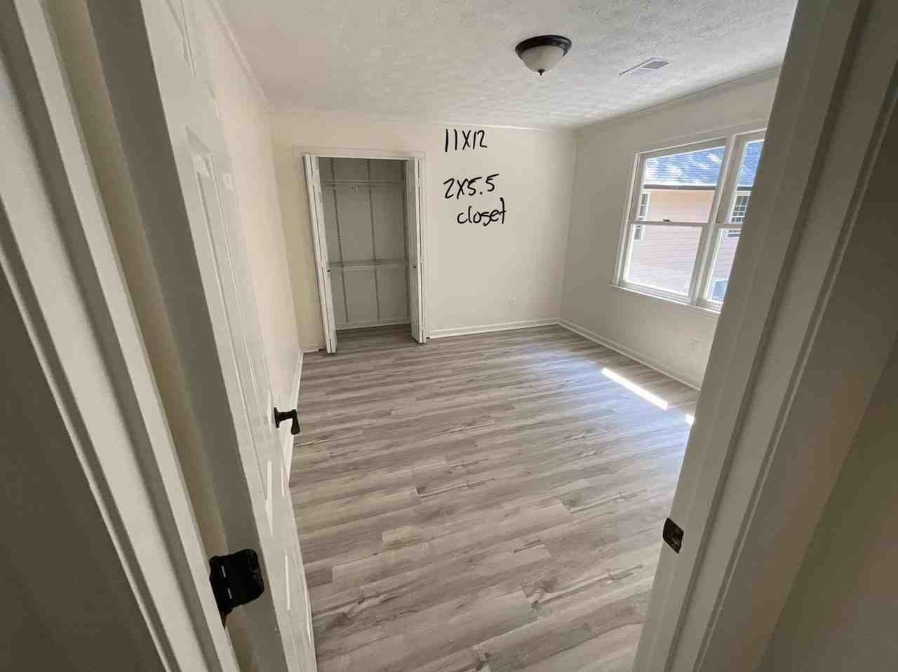 8243 Creekridge Cir - Photo 6 of 14