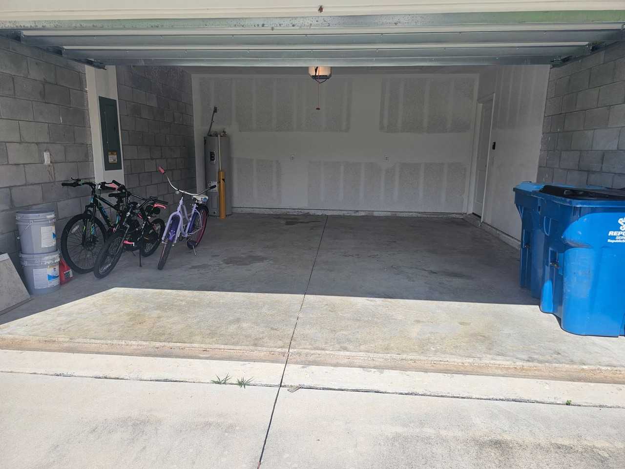 264 Fiddlewood Ct - Photo 2 of 14