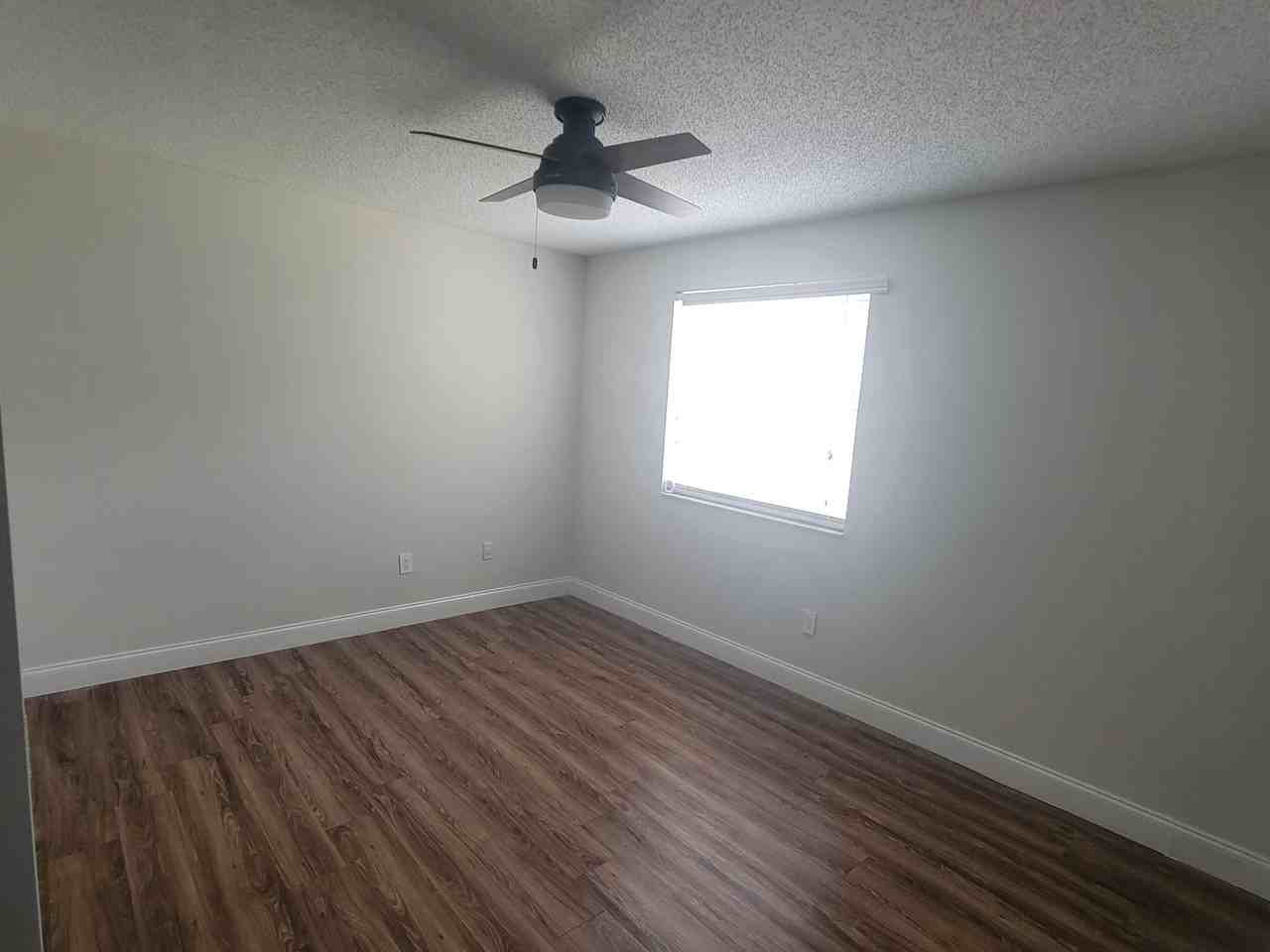 6890 Southgate Blvd - Photo 7 of 50