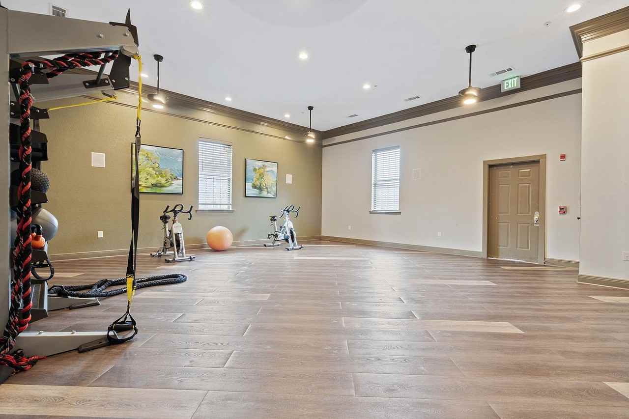 Tremont at 22 - Photo 4 of 23