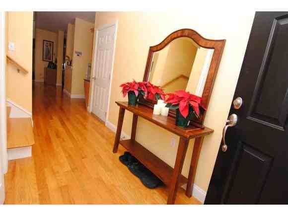 35 Augustus Cir - Photo 2 of 30