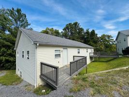 featured image of 646,650,652,658 Hillwood Dr.