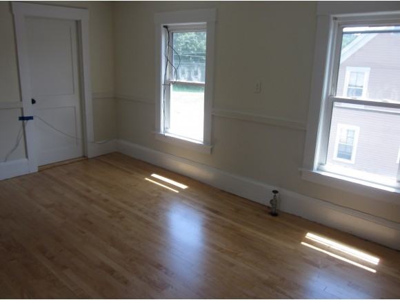 175 Franklin St - Photo 2 of 17