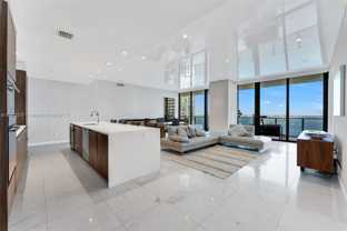 NE 32nd St & Biscayne Blvd - Photo 1 of 1