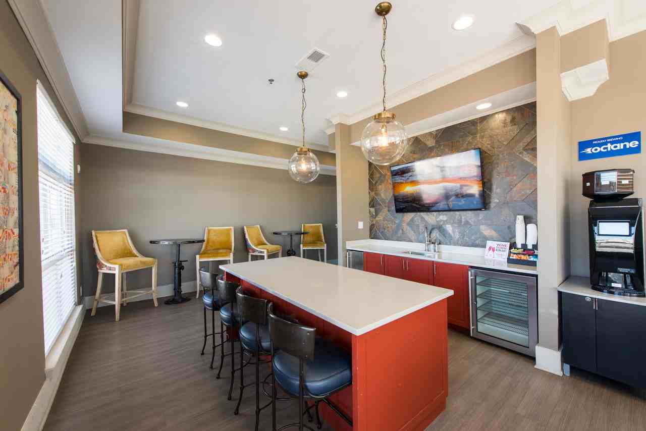 841 Memorial - Photo 7 of 41