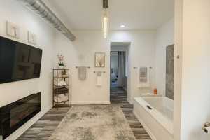 featured image of 4511 Red Bud Avenue