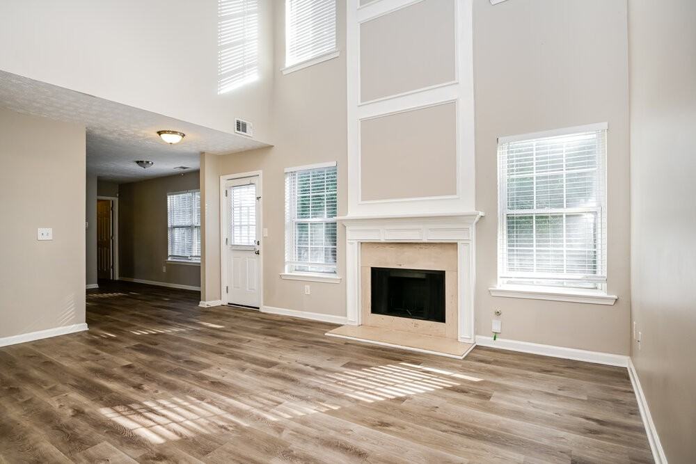 413 Grove Park Dr - Photo 4 of 17