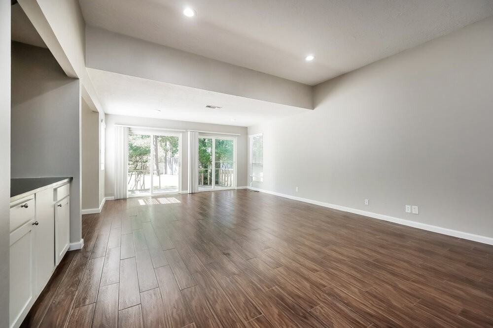 15470 Carmel Dr - Photo 3 of 16