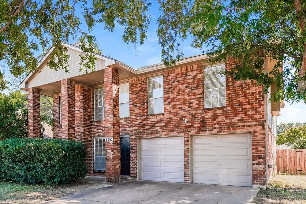 2843 Red Oak Dr - Photo 5 of 17