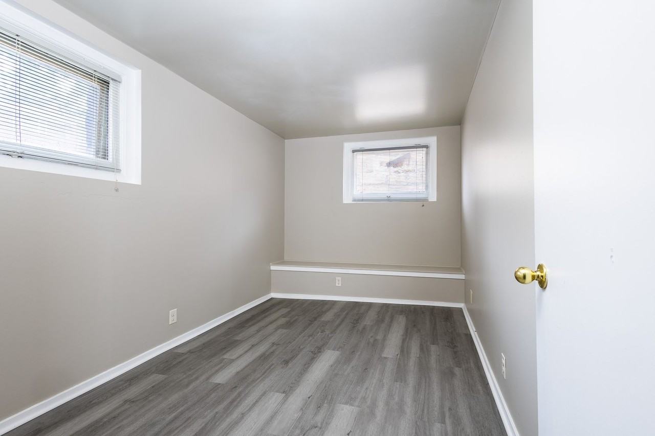 Columbian Apartments - Photo 6 of 37