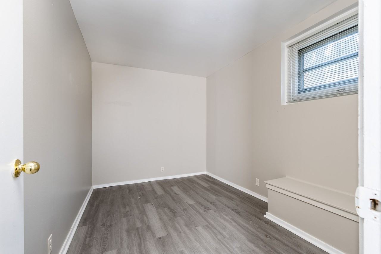 Columbian Apartments - Photo 7 of 37