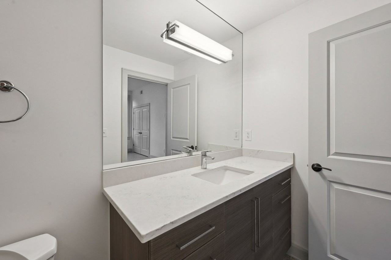 9 Buttles Ave - Photo 6 of 37