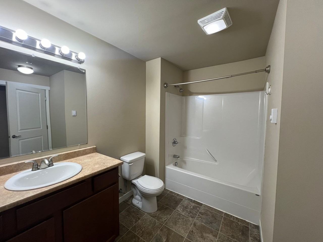 3315 Galena Lane #101 - Photo 5 of 12