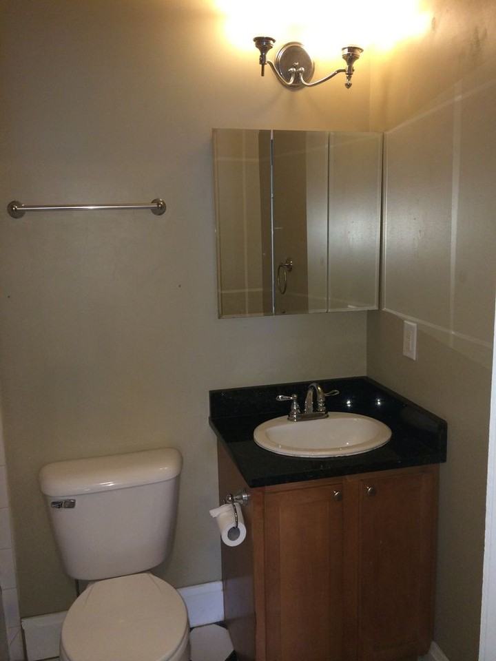 57 Smith Place - Photo 4 of 23