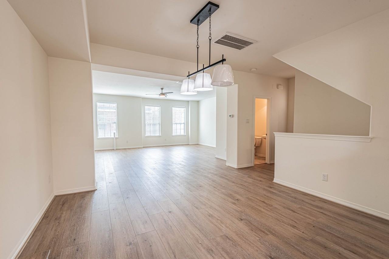 8117 Verton Creek Lane - Photo 5 of 22