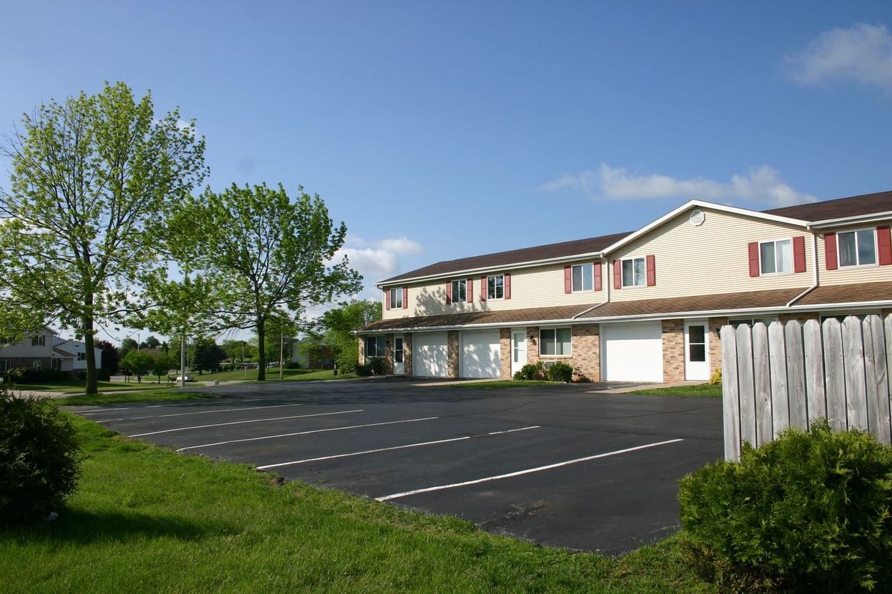 Hillside Townhomes - Photo 4 of 41