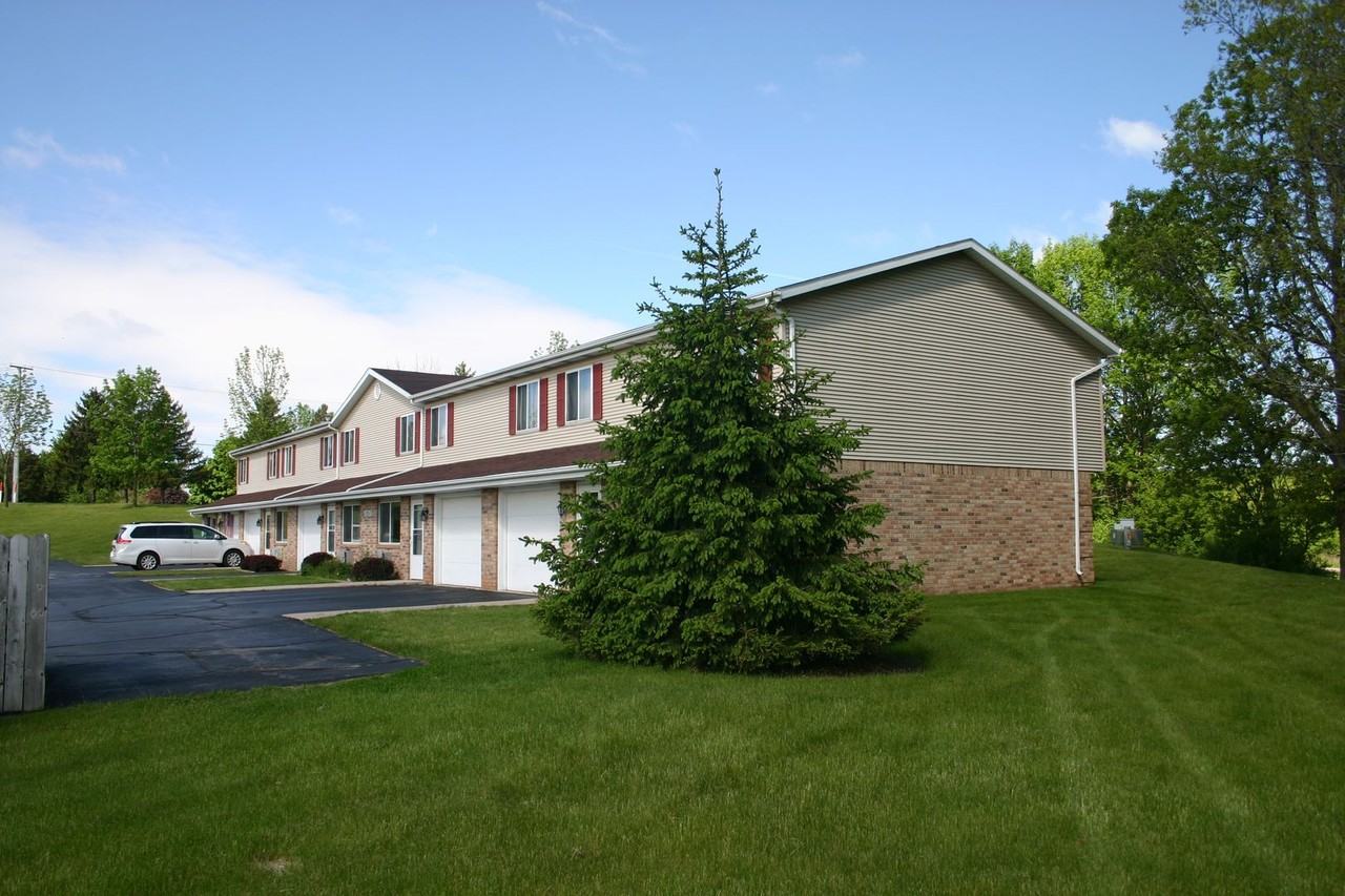 Hillside Townhomes - Photo 5 of 41