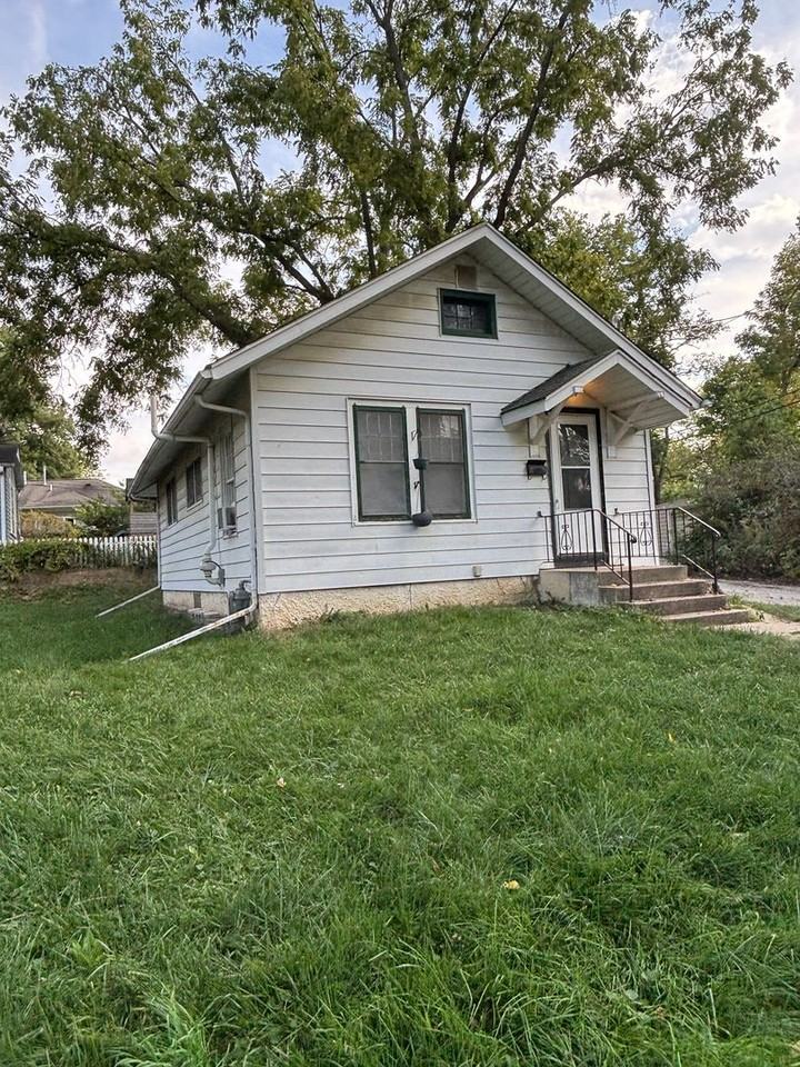 414 Garden St - Photo 2 of 16