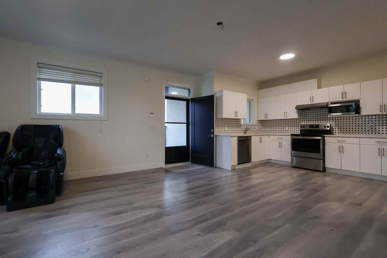 314 Defehr Rd #2ndFL - Photo 7 of 29