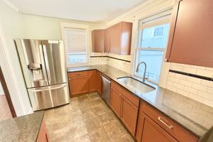 featured image of 305 Packard St