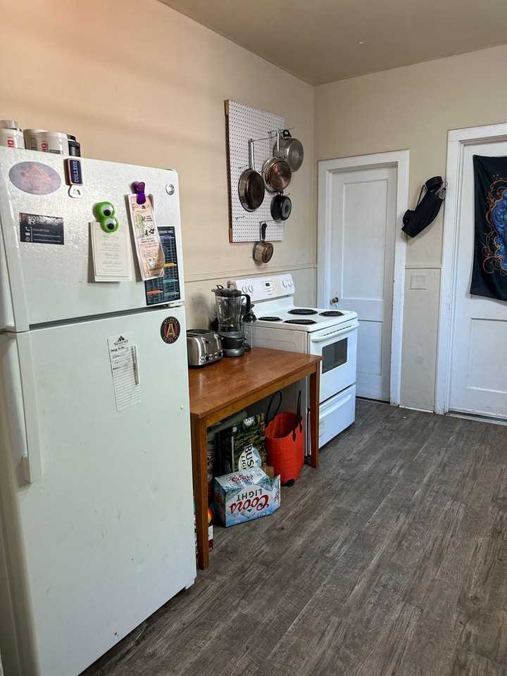 332 Genelda Ave - Photo 4 of 6