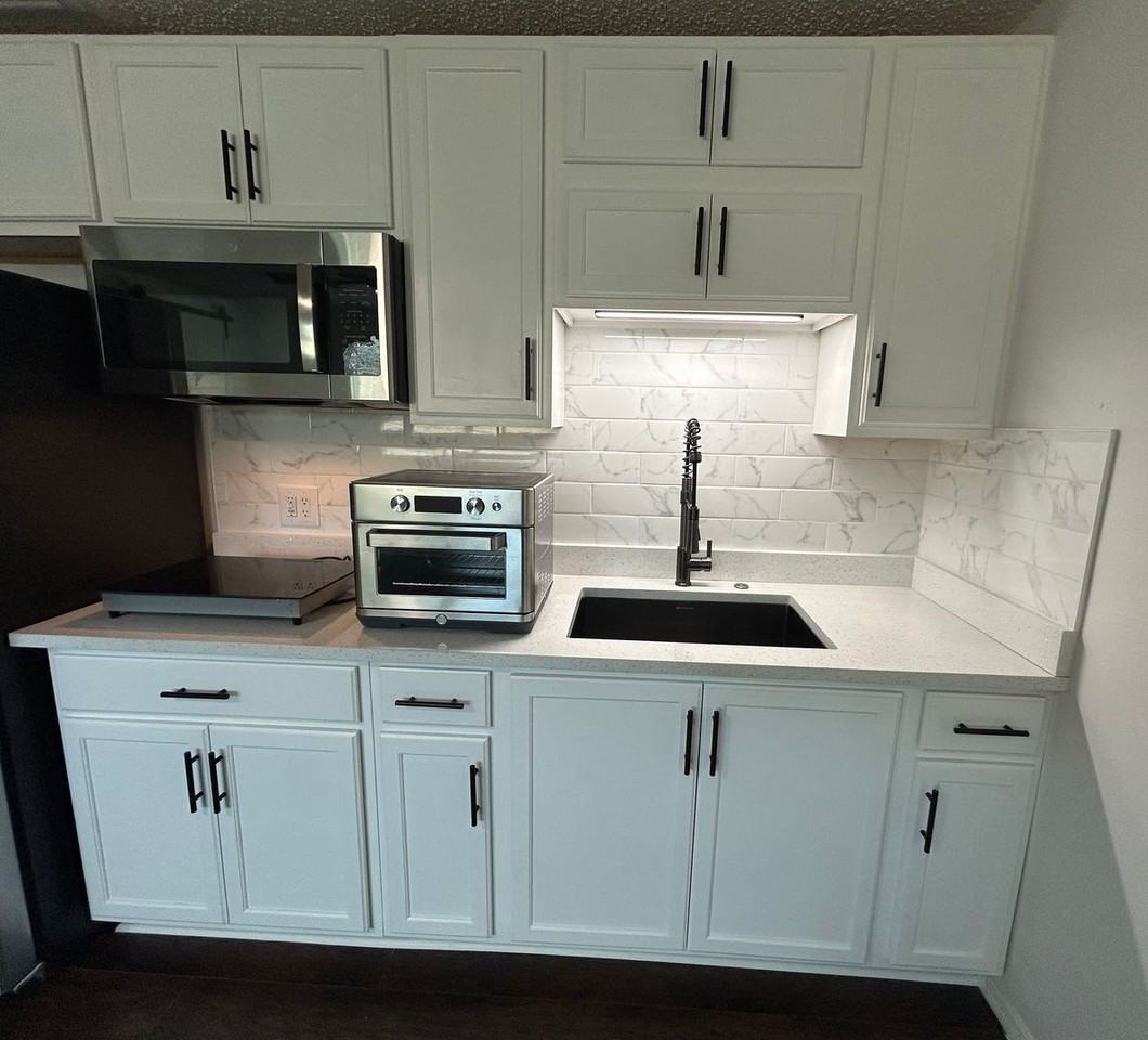 4720 7th Ave N #B - Photo 5 of 13