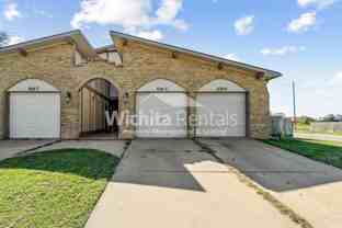 2305 S White Oak Dr - Photo 1 of 1