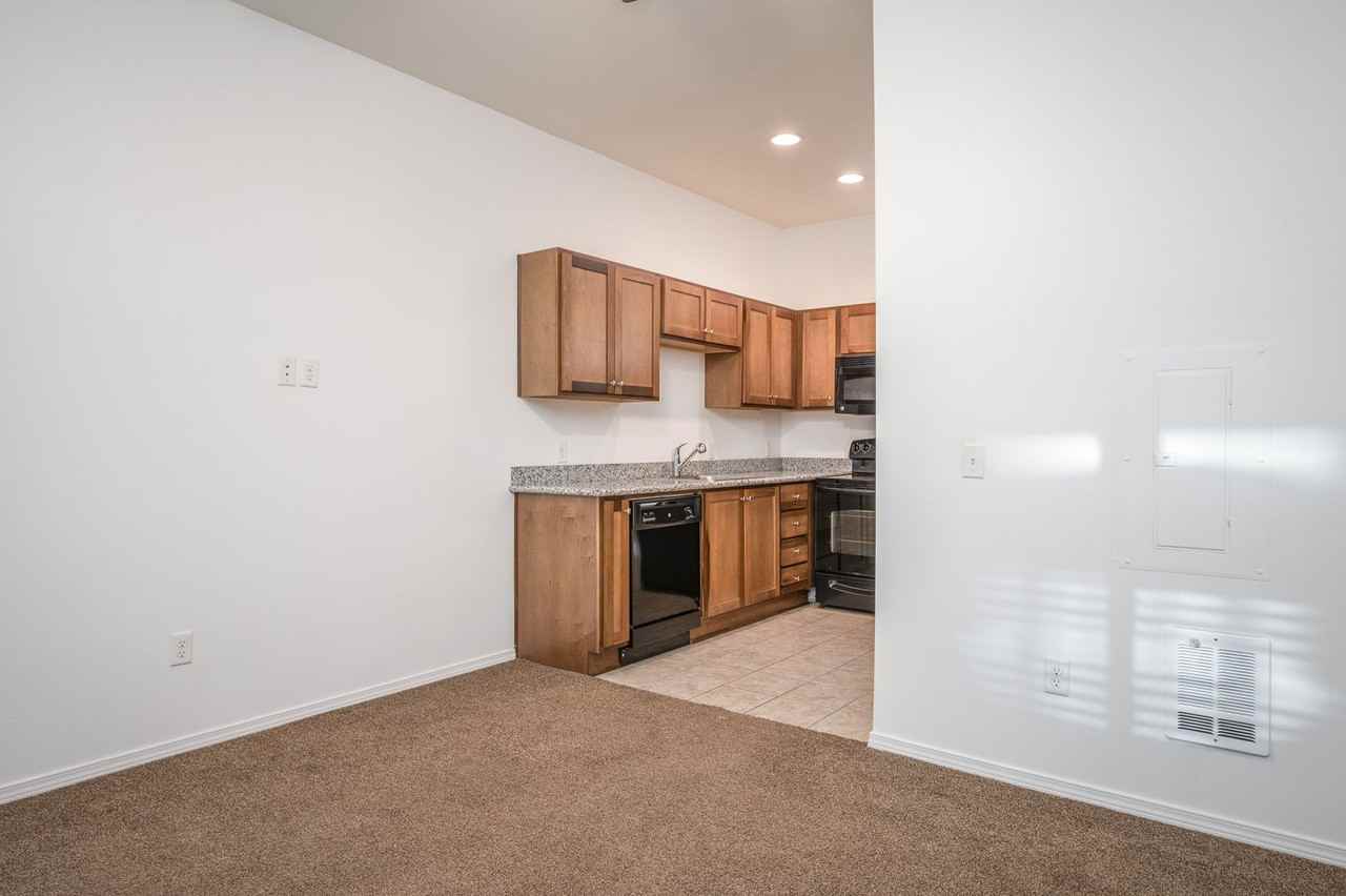 455 NE 24th Ave - Photo 6 of 9