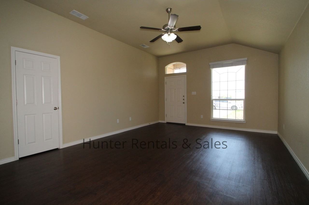 201 Study Hall Loop Apt A - Photo 7 of 23