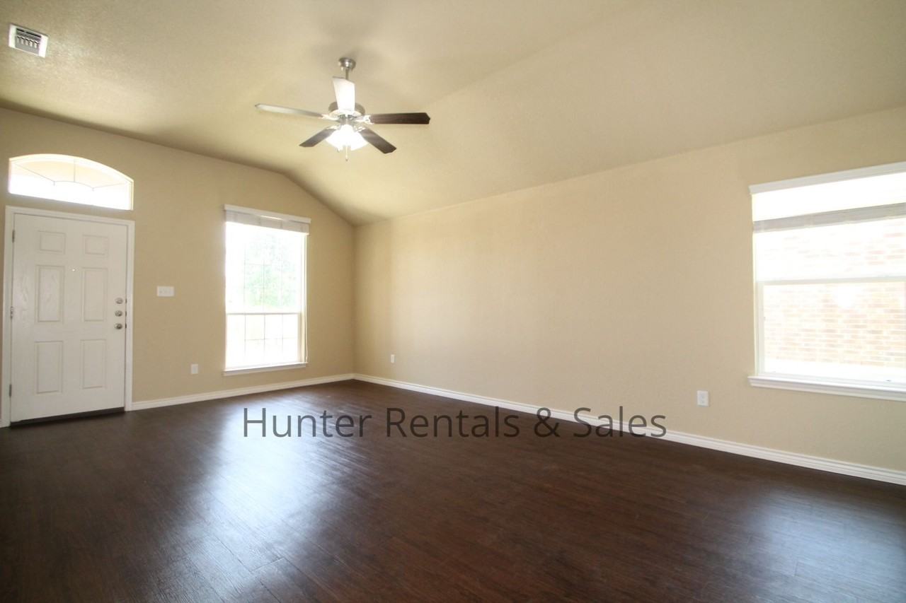 201 Study Hall Loop Apt A - Photo 4 of 23