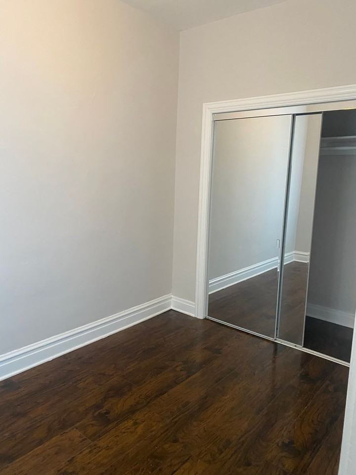 3245 W. 23rd - Photo 6 of 18