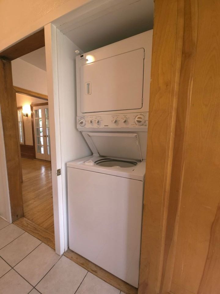 820 13th St #02 - Photo 4 of 20